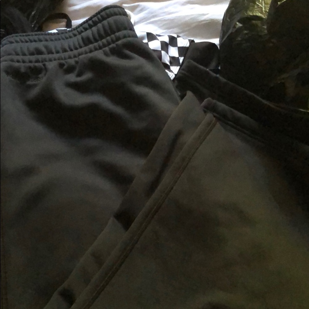 Under armor sweats